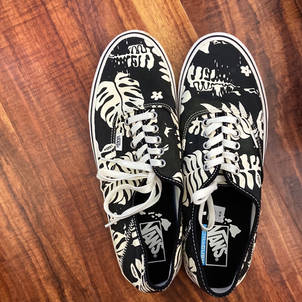 Hawaii Vans